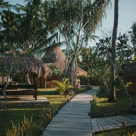 Le Nusa Beach Club Нуса-Лембонган Екстер'єр фото